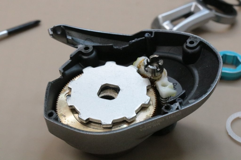 19炎月CT 150PGと24バルケッタプレミアム 150DHXGの修理とOH | リール